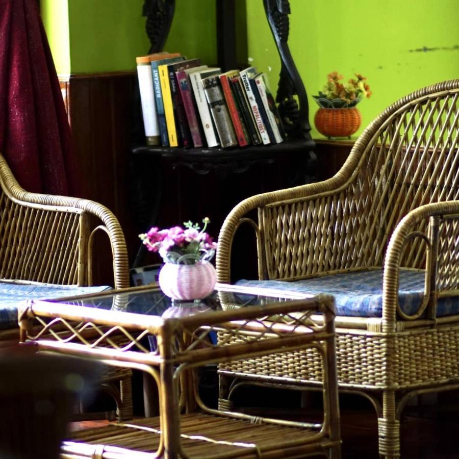 Monkey Bunky-3Monkeys Backpacker'S Hostel Kathmandu Esterno foto